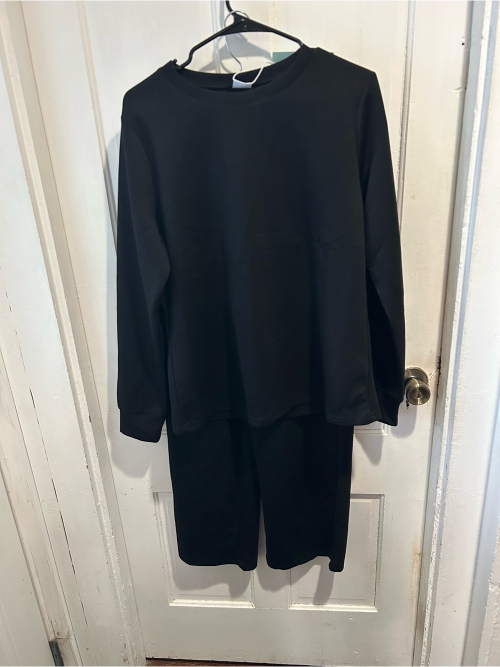 Black Long-Sleeve Top and Matching Shorts Set new with tag - Picture 4 of 4